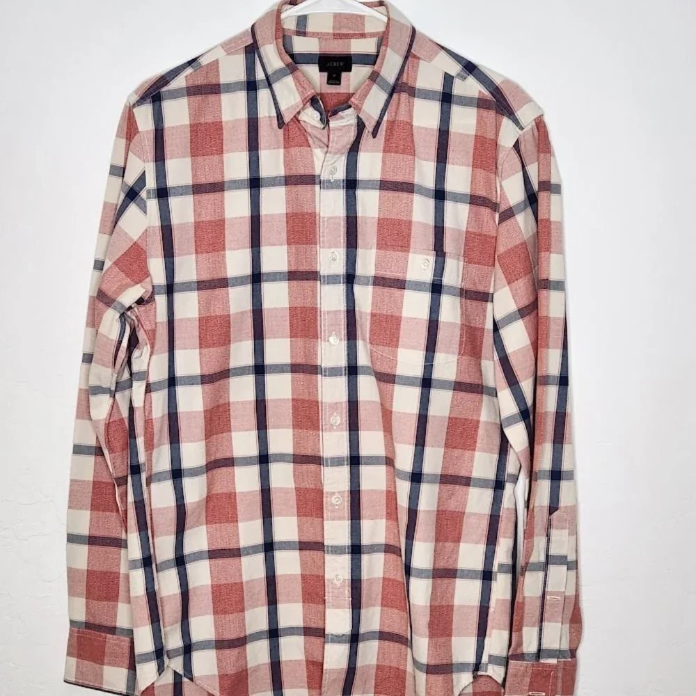J. Crew Men's Long Sleeve Button Down Size Med - Picture 1 of 6